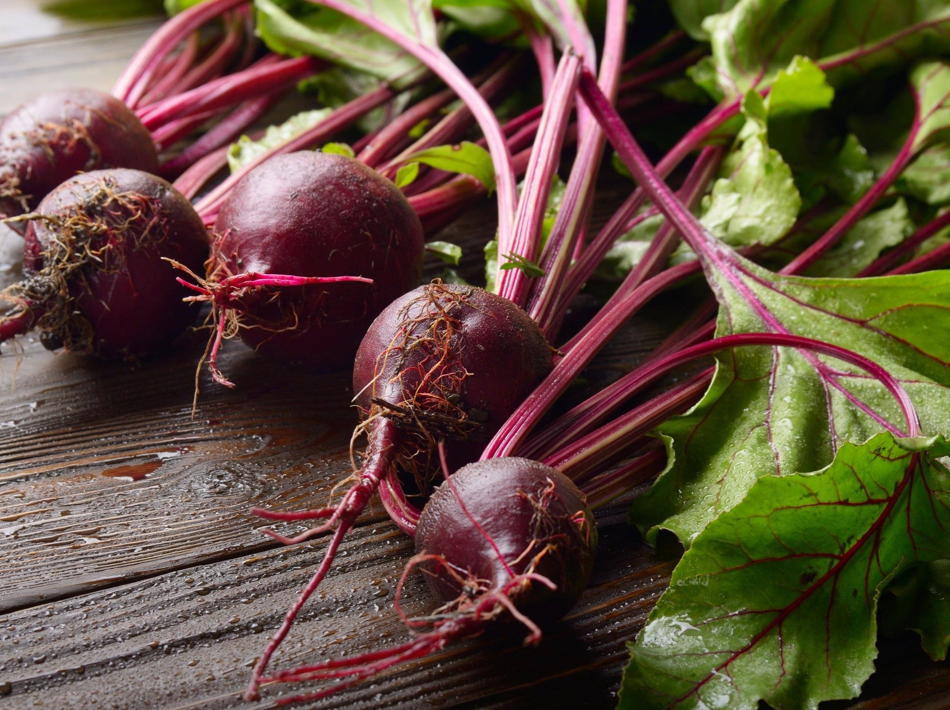 Live2Give Farm Organic Red Beetroot - LARGE loose