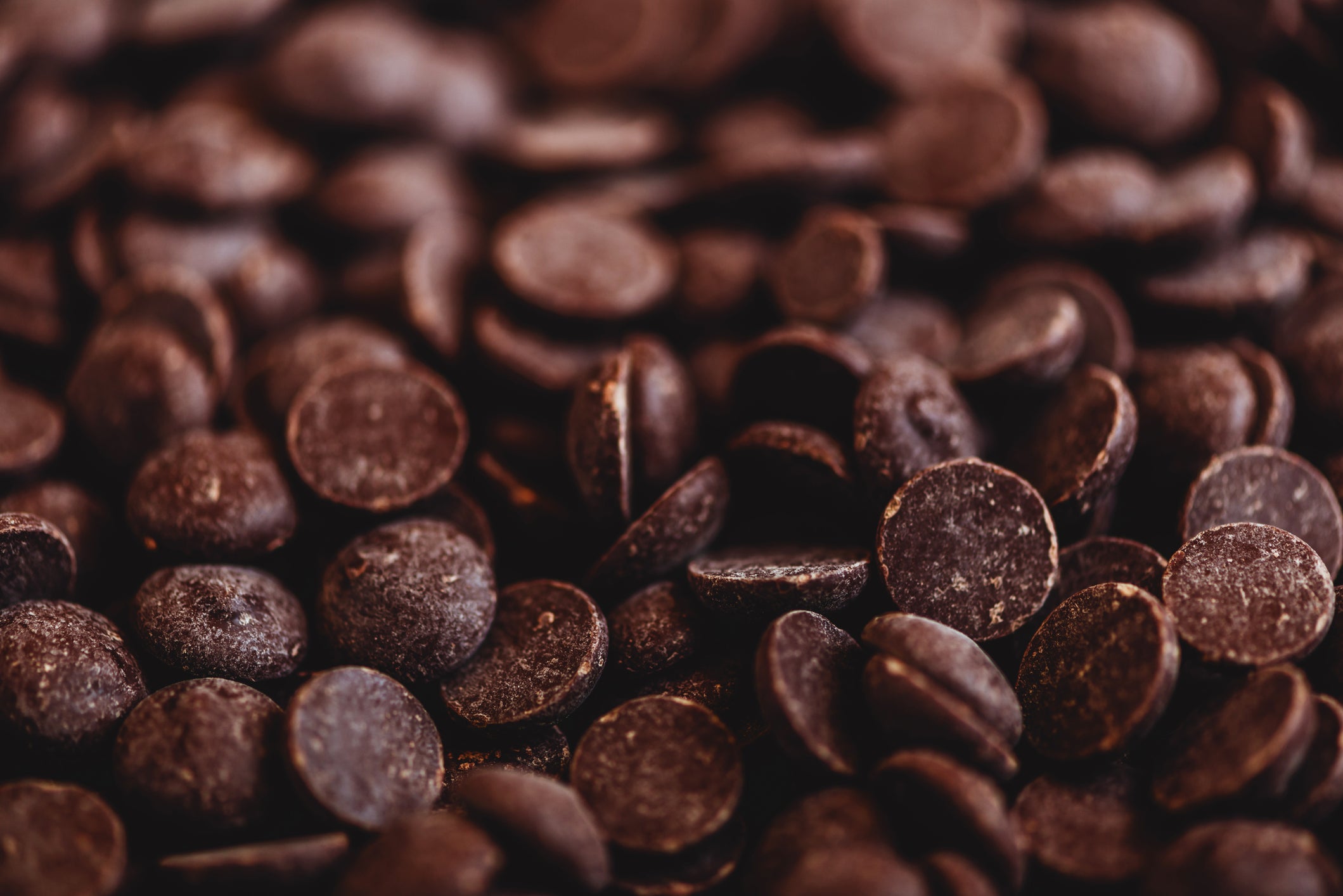 Organic Semi-Dark Chocolate Buttons (48% Cocoa)