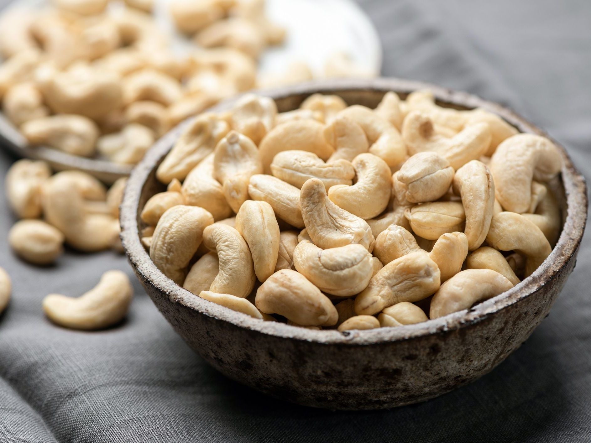 Organic Cashew Nuts - Whole